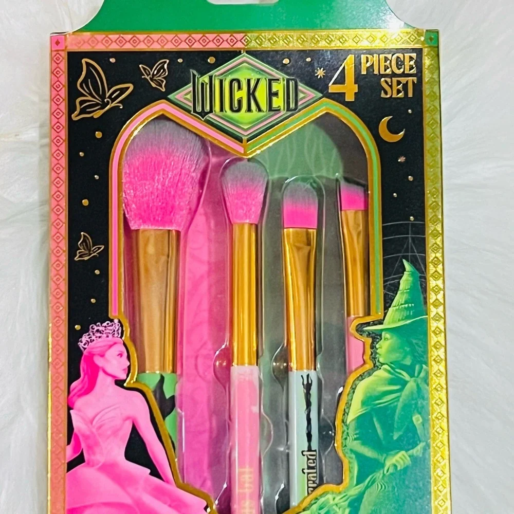 4-Piece Wicked Cosmetic Brush Set